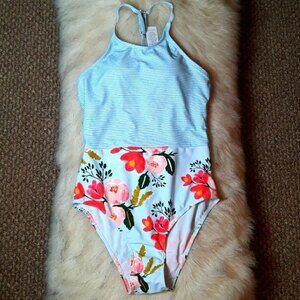 NWT 1 piece bathing suit sz small